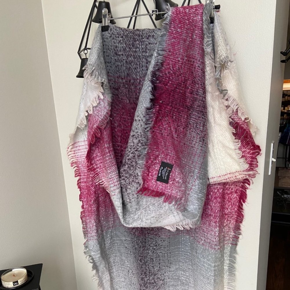 V. Fraas Winter Scarf